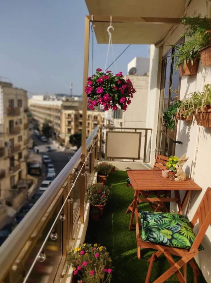St Paul'S Bay Central Apartment In Qawra San Pawl il-Baħar Extérieur photo